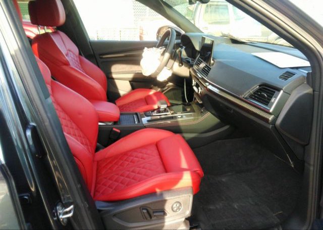 2021 AUDI SQ5(VIN: WA1C4AFY6M2012372