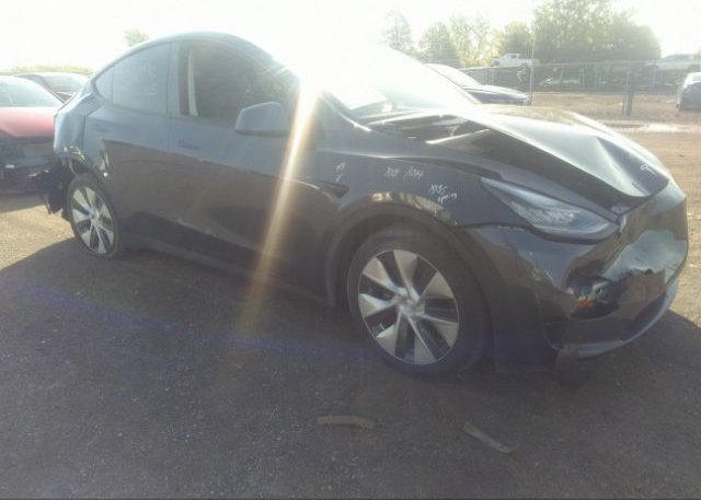2021 TESLA MODEL Y (VIN: 5YJYGAEE1MF211482)