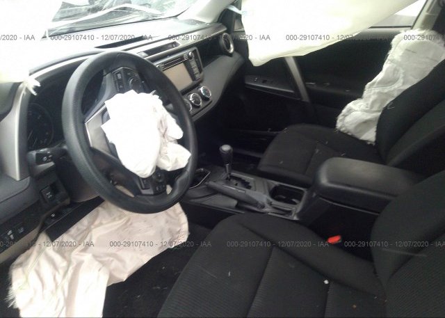 пригнать из сша 2017 TOYOTA RAV4 JTMBFREV8HJ112924