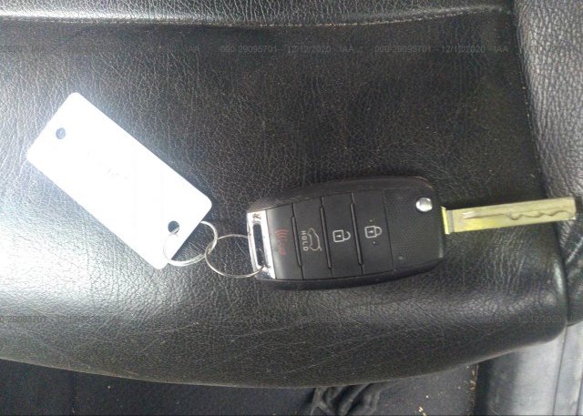 5XYPG4A32GG157818 2016 KIA SORENTO