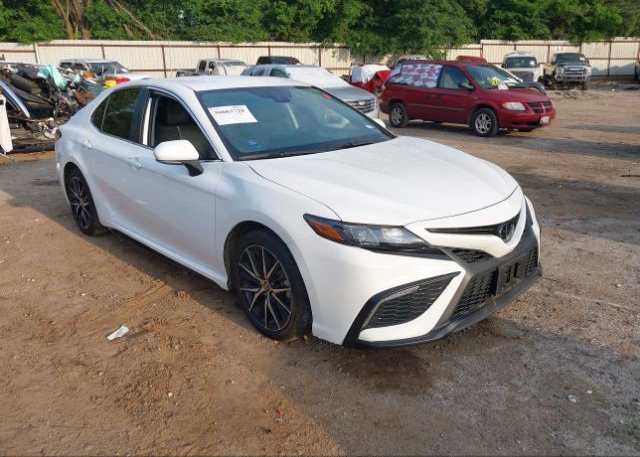2022 TOYOTA CAMRY (VIN: 4T1G11AK1NU664532)