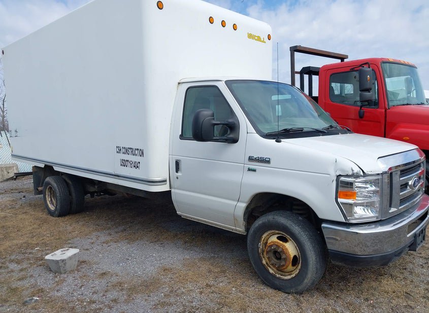 2016 Ford E-450 Cutaway photo