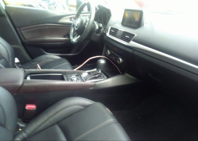 2018 MAZDA MAZDA3 4-DOOR VIN: 3MZBN1V35JM196385