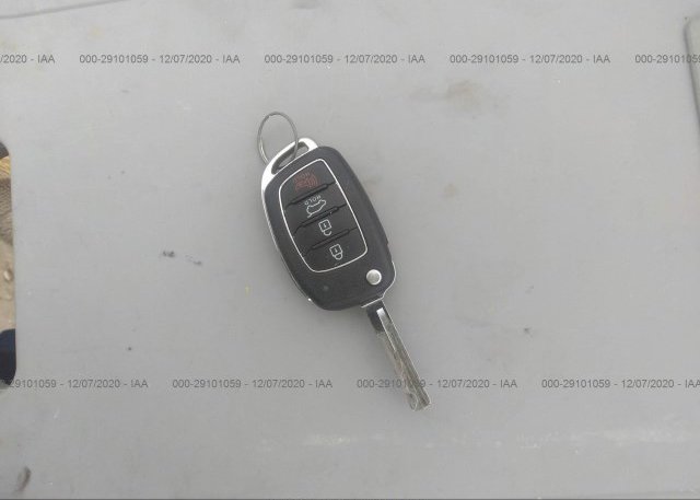 5XYZTDLB0JG573138 2018 HYUNDAI SANTA FE SPORT