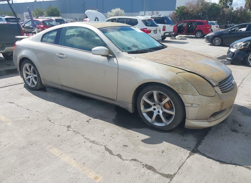 2004 INFINITI G35 photo