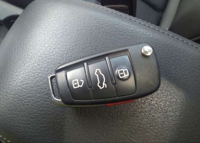 2018 AUDI Q3 VIN: WA1ECCFSXJR002045