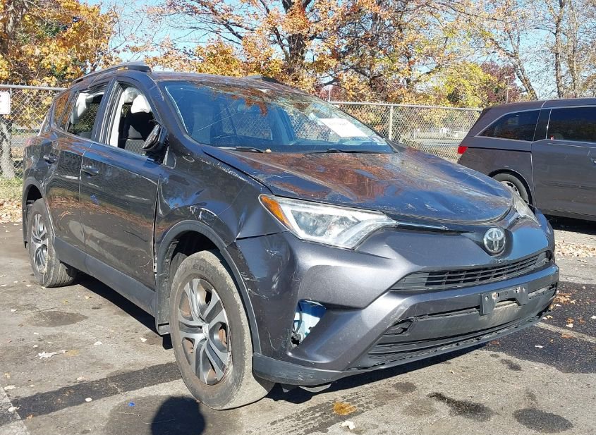 2017 TOYOTA RAV4 LE photo