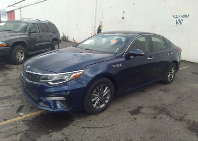 5XXGT4L30KG349454 2019 KIA OPTIMA-1