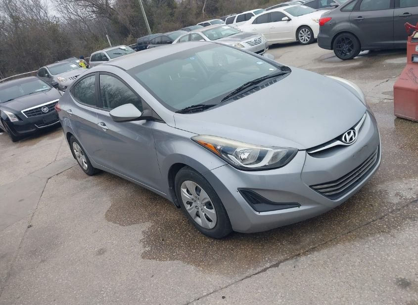 2016 HYUNDAI ELANTRA SE photo