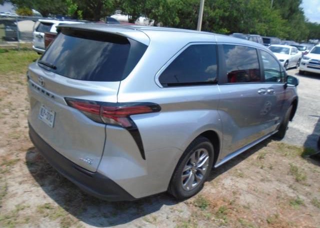 2021 TOYOTA SIENNA(VIN: 5TDKRKEC4MS044518