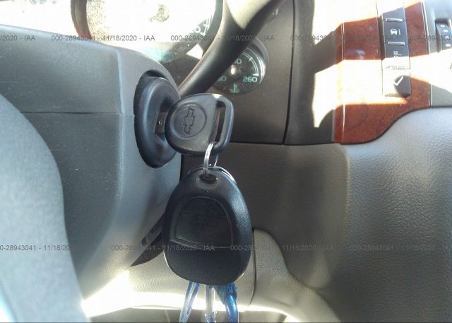 1GNSKCE02BR277140 2011 CHEVROLET TAHOE
