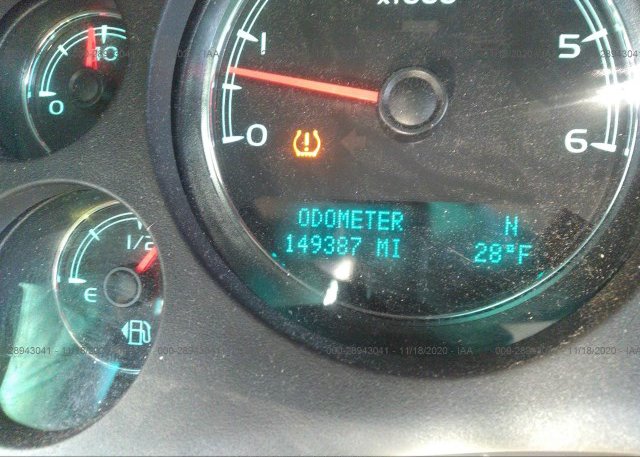 1GNSKCE02BR277140 2011 CHEVROLET TAHOE