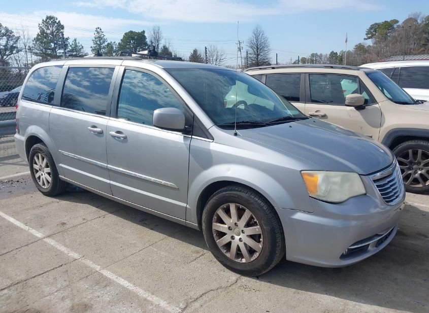 2013 CHRYSLER TOWN & COUNTRY TOURING photo