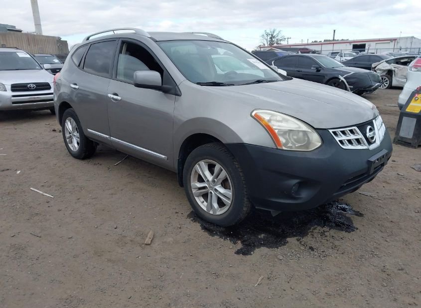 2013 NISSAN ROGUE SV photo