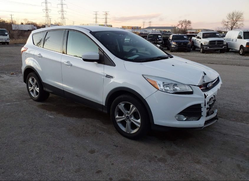 2015 FORD ESCAPE SE photo