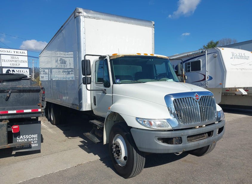 2019 International Durastar 4300 photo