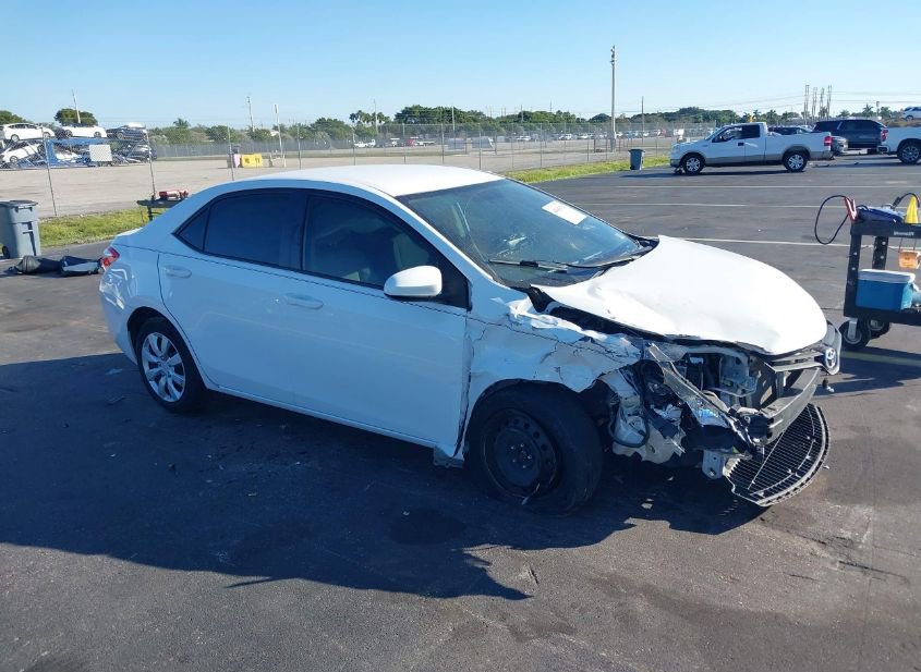 2014 TOYOTA COROLLA LE photo