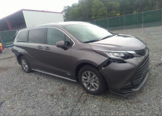 2021 TOYOTA SIENNA (VIN: 5TDKRKEC6MS024481)