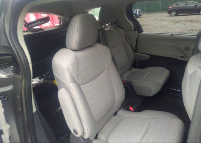 2021 TOYOTA SIENNA(VIN: 5TDKRKEC6MS024481