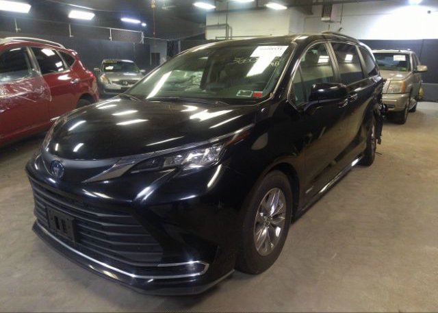 2021 TOYOTA SIENNA(VIN: 5TDYSKFC6MS008133