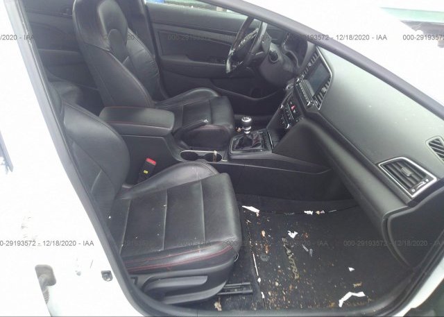 пригнать из сша 2017 HYUNDAI ELANTRA KMHD04LB9HU327261