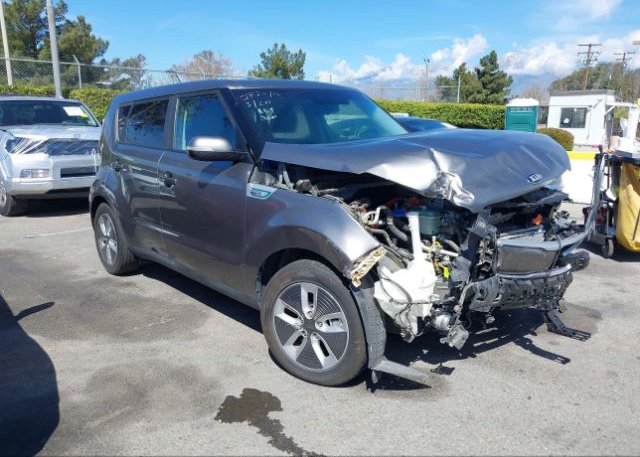 KNDJX3AE5J7026470 2018 KIA SOUL EV