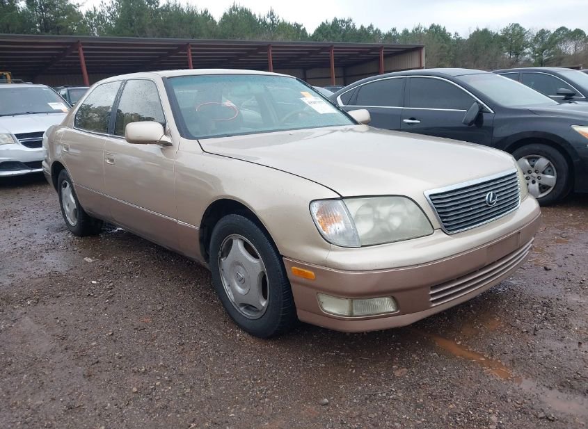 1999 LEXUS LS 400 photo