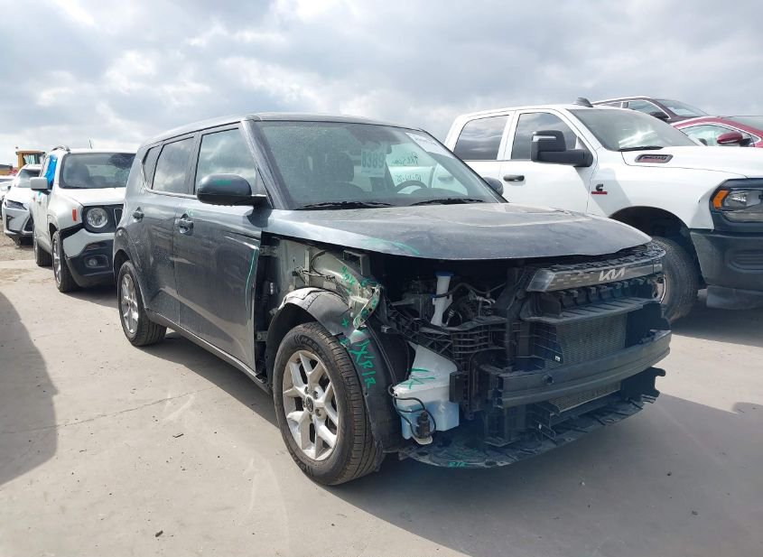 2024 KIA SOUL LX photo