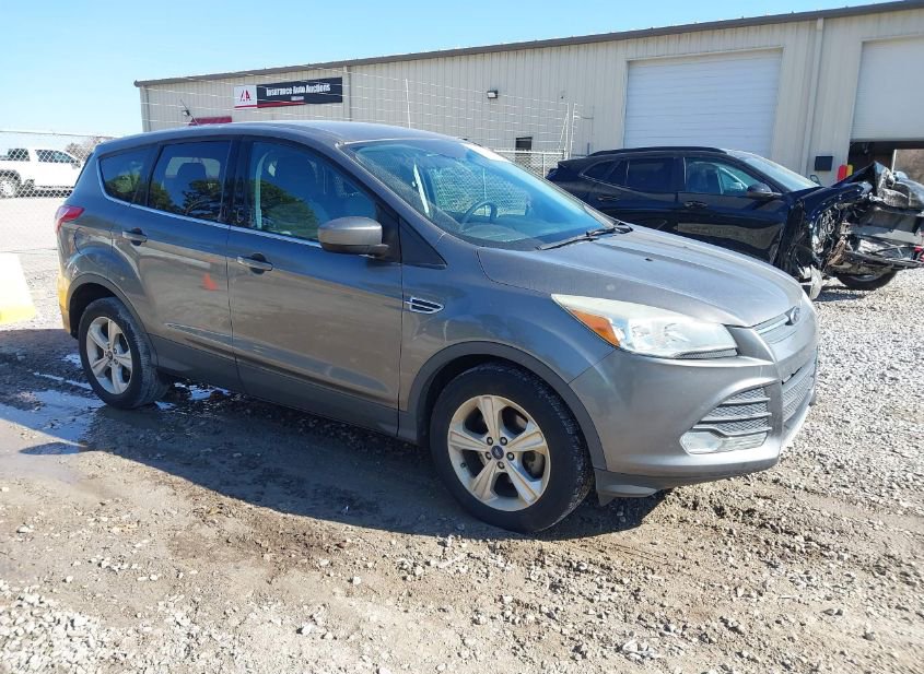 2014 FORD ESCAPE SE photo