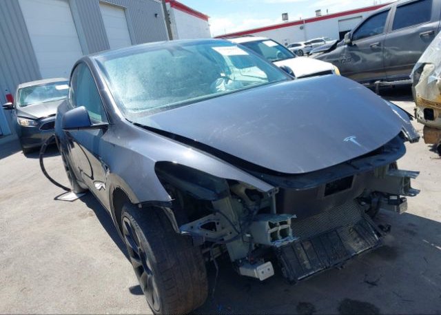 2021 TESLA MODEL Y (VIN: 5YJYGAEE2MF192537)