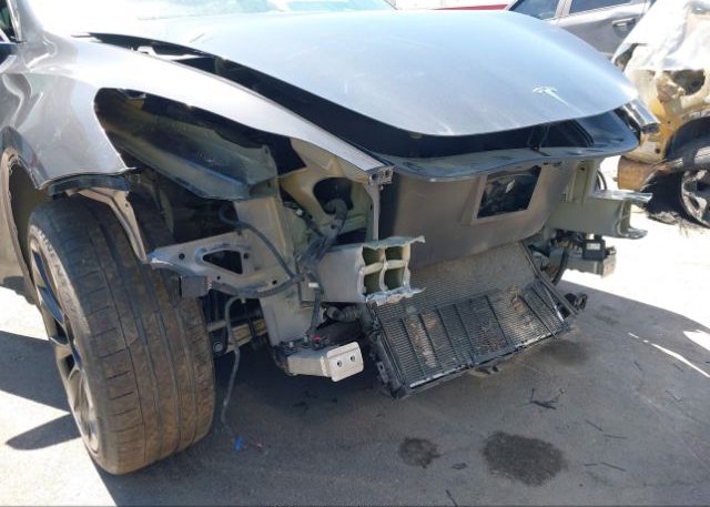 2021 TESLA MODEL Y(VIN: 5YJYGAEE2MF192537