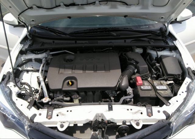2018 TOYOTA COROLLA(VIN: 5YFBURHEXJP823043