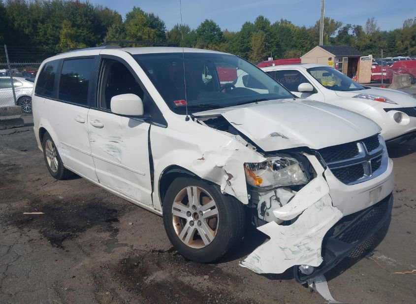 2011 DODGE GRAND CARAVAN CREW photo