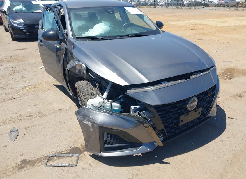 2024 Nissan Altima 2.5L photo