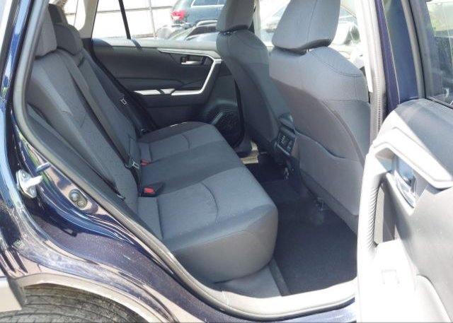 2021 TOYOTA RAV4(VIN: JTMP1RFV0MD077100