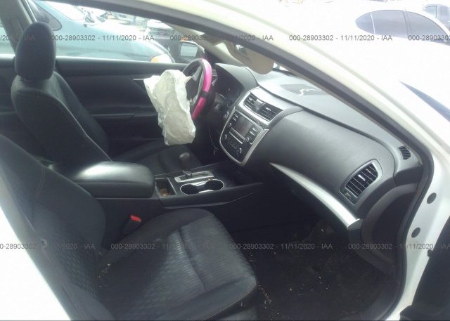 пригнать из сша 2017 NISSAN ALTIMA 1N4AL3AP3HN347660