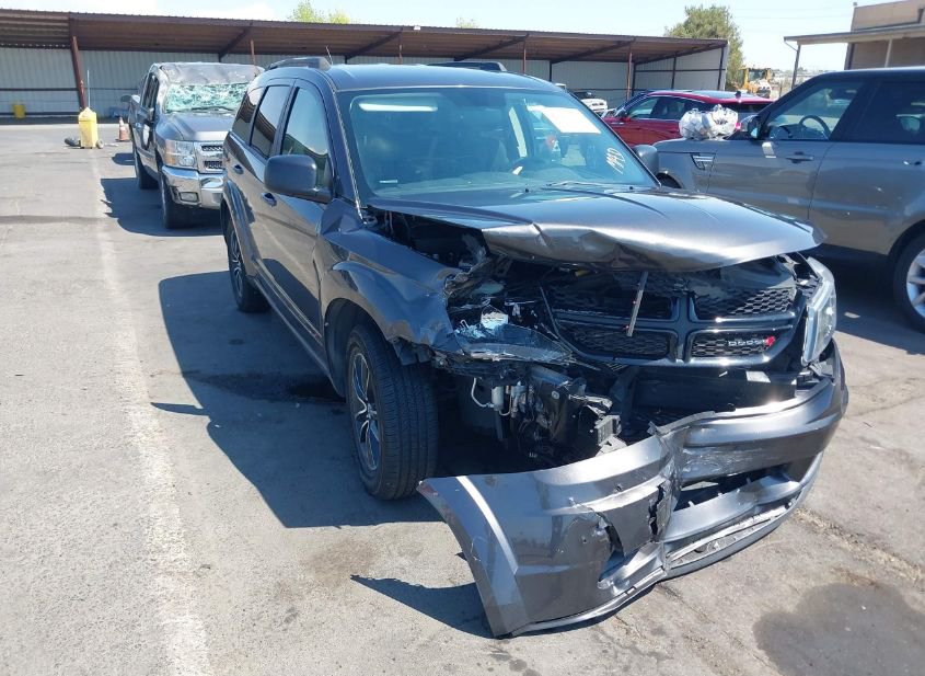 2017 DODGE JOURNEY SE photo