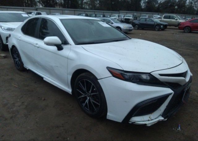 2022 TOYOTA CAMRY (VIN: 4T1T11AKXNU038606)