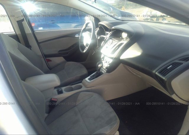 пригнать из сша 2012 FORD FOCUS 1FAHP3K21CL382272
