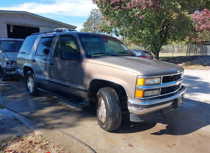 1997 CHEVROLET TAHOE LS photo