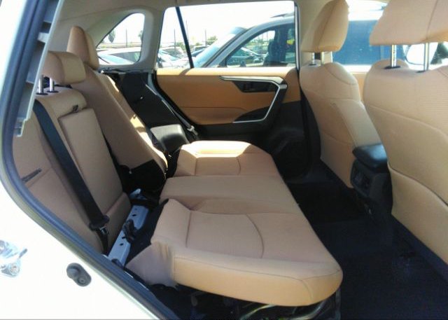 2021 TOYOTA RAV4(VIN: 4T3MWRFV8MU044529