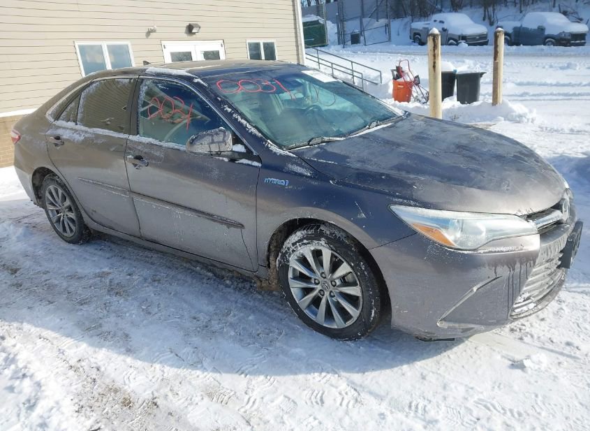 2015 TOYOTA CAMRY HYBRID XLE photo