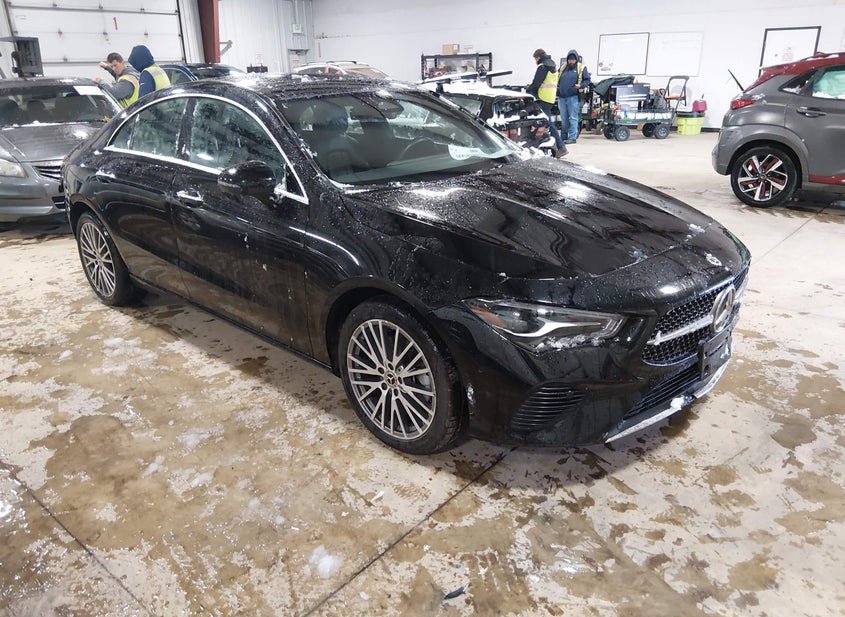 2025 Mercedes-Benz Cla 250 Coupe 2.0L photo
