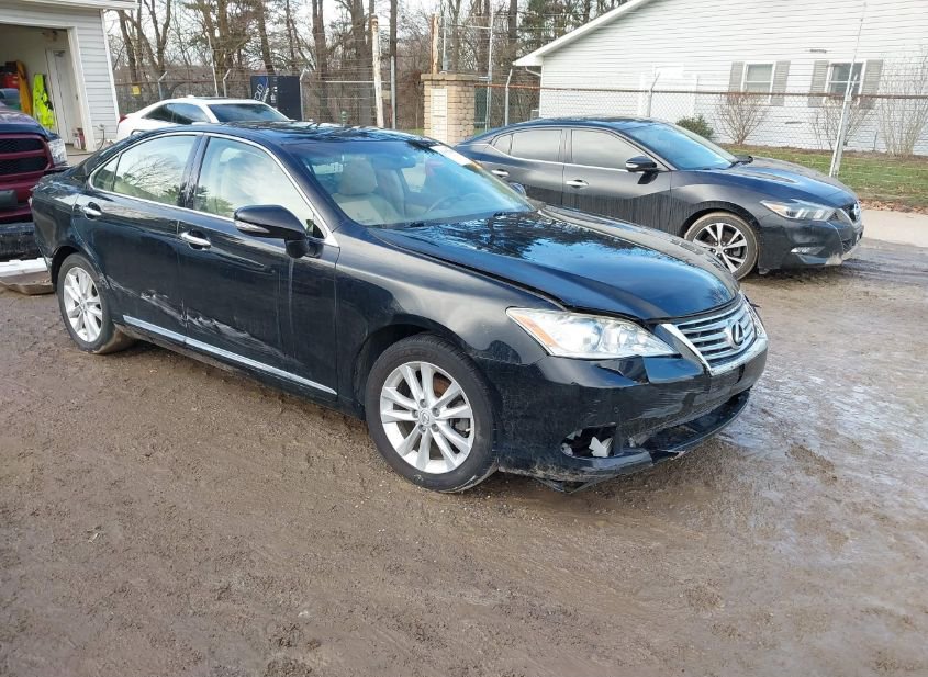 2011 LEXUS ES 350 photo