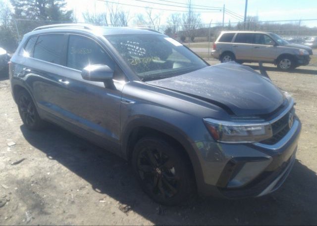 2022 VOLKSWAGEN TAOS (VIN: 3VVLX7B20NM045560)