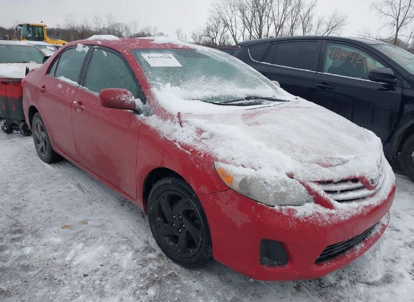 2013 TOYOTA COROLLA LE photo