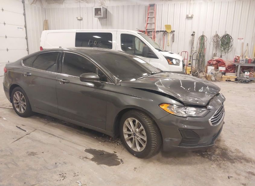 2019 FORD FUSION SE photo