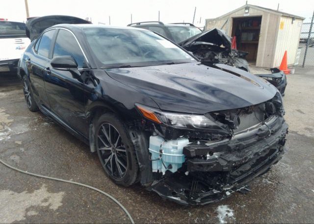 2022 TOYOTA CAMRY (VIN: 4T1G11AKXNU018115)