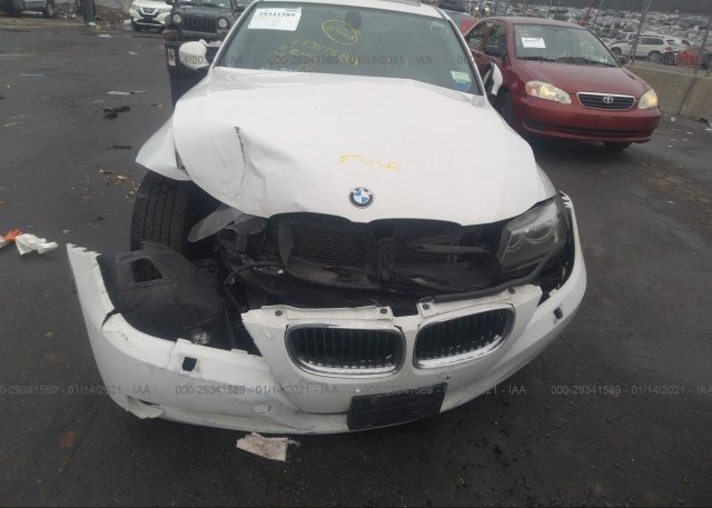 WBAPK7G59BNN78636 2011 BMW 3 SERIES