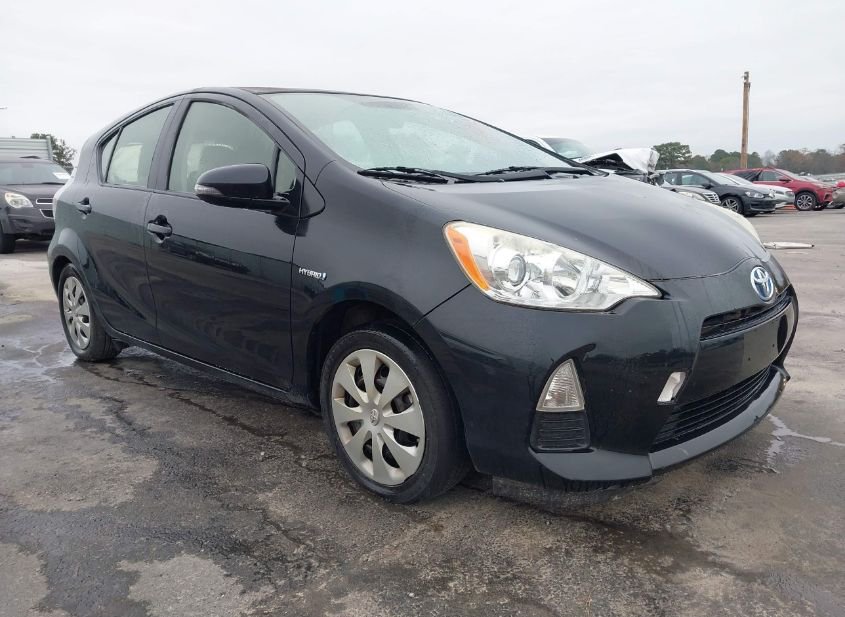 2014 TOYOTA PRIUS C TWO photo